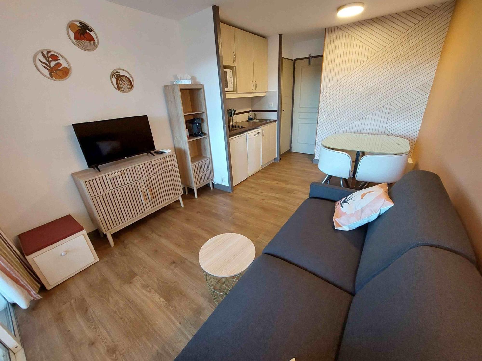 Cap Esterel Appartement Climatise Dans Le Centre Du Village Vacances Drammont Exterior foto