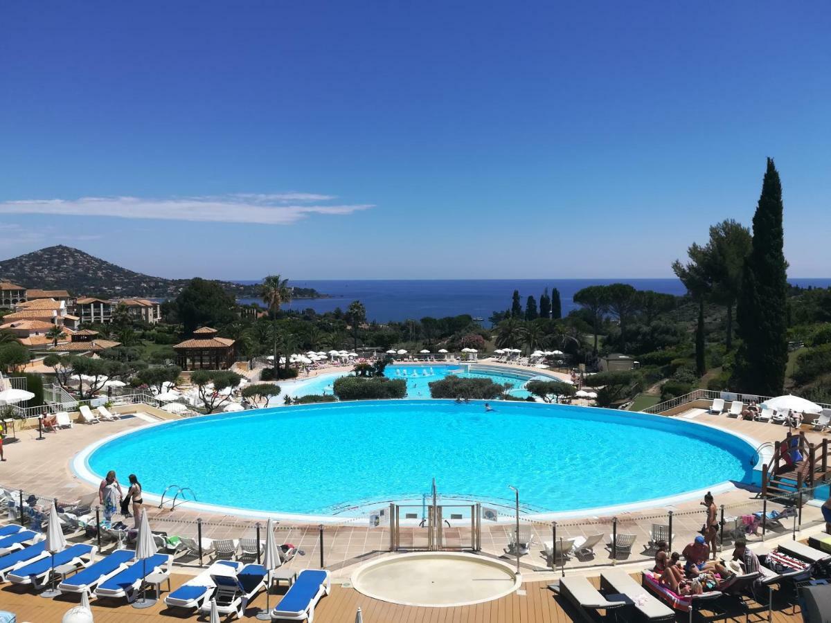 Cap Esterel Appartement Climatise Dans Le Centre Du Village Vacances Drammont Exterior foto